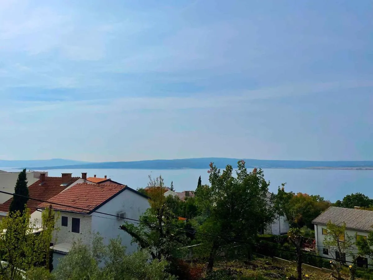 Apartment In Dramalj 43212