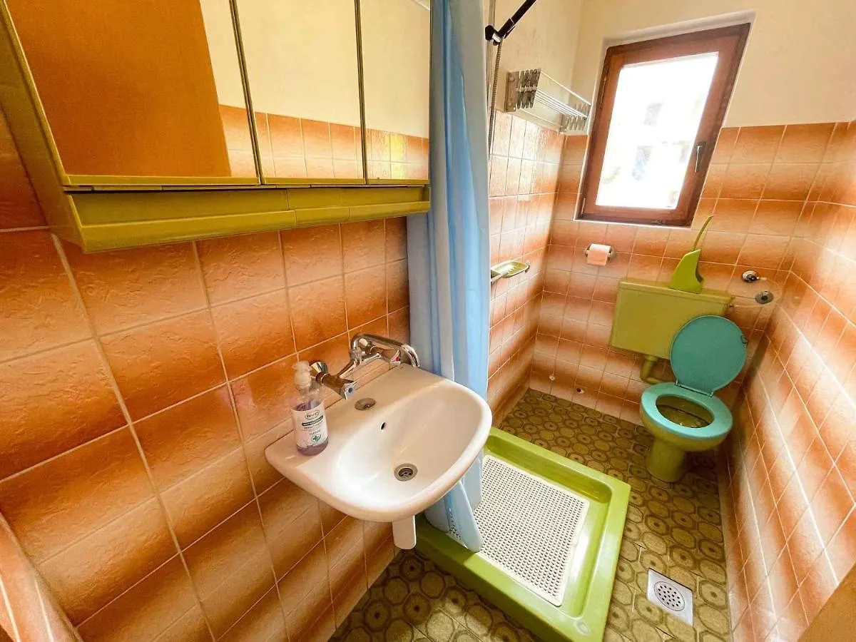 Apartment In Dramalj 43212