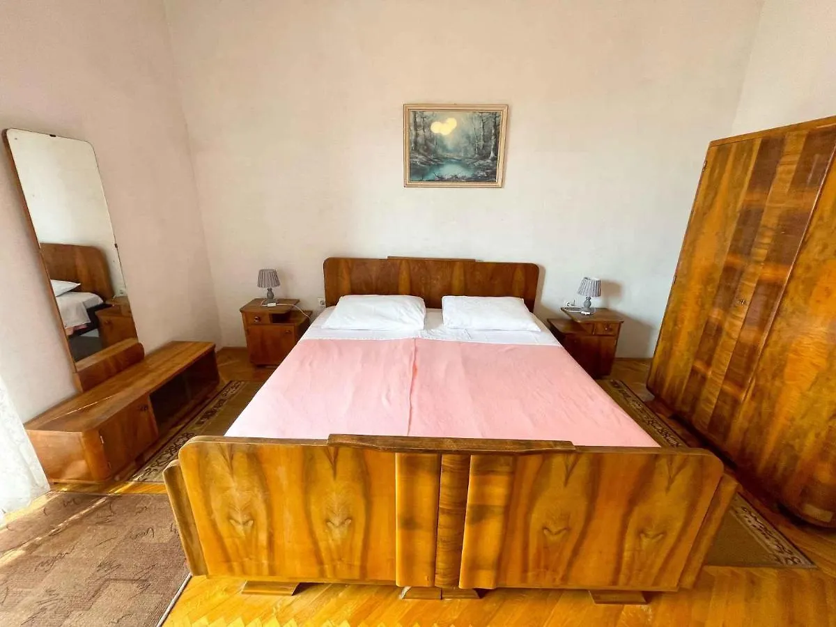 Apartment In Dramalj 43212